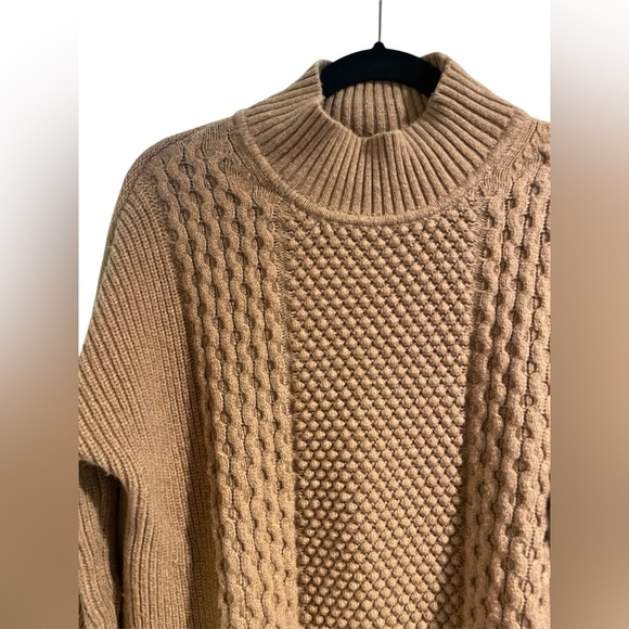 GAP Brown Mockneck Knit Sweater Size Small - Picture 2 of 4